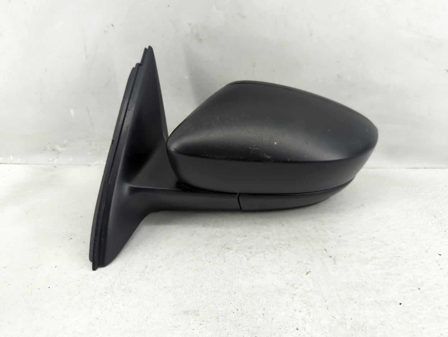 2014-2018 Volkswagen Jetta Driver Side View Mirror - Left Door Mirror OEM Used - Oemusedautoparts1.com