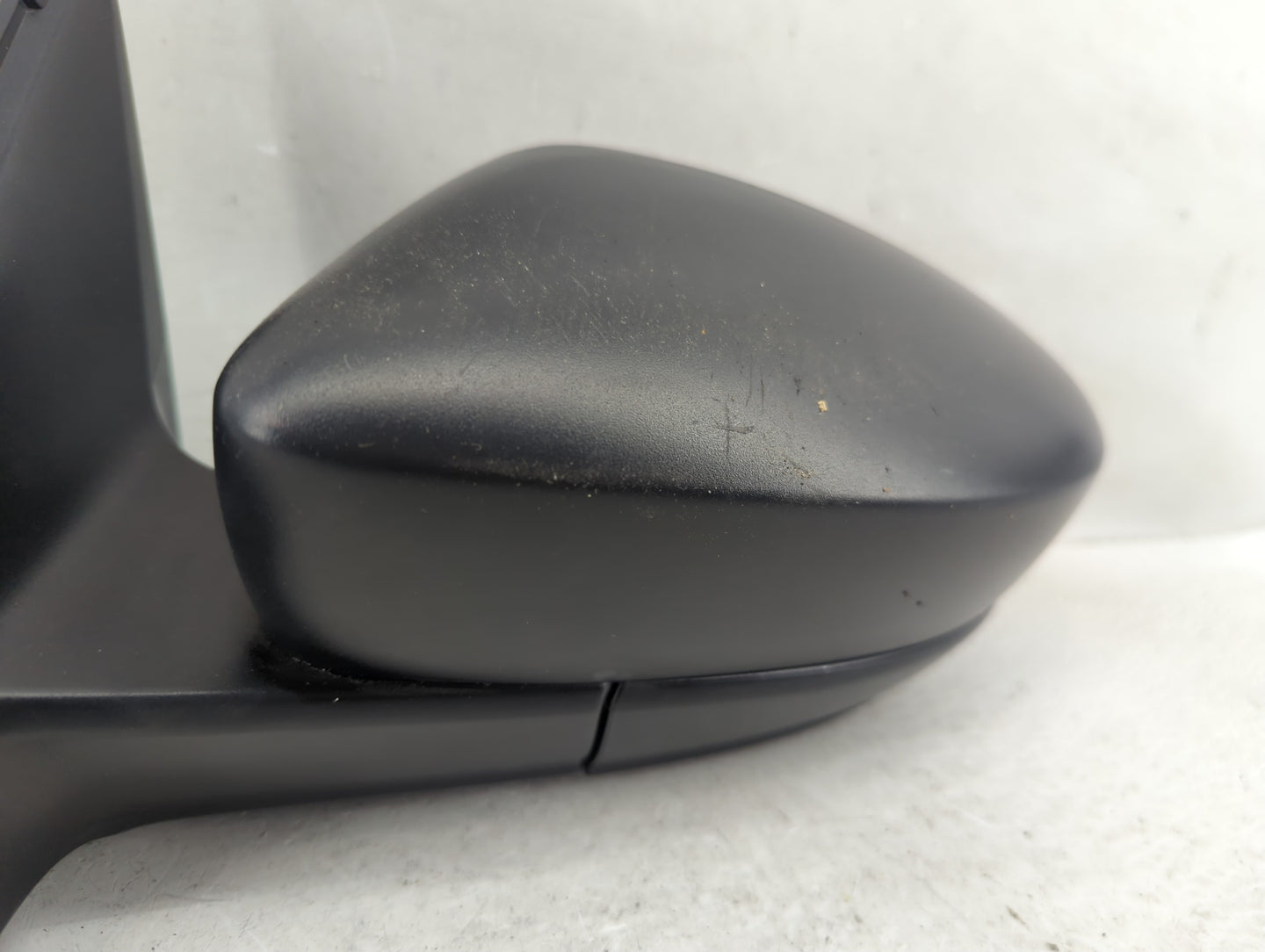 2014-2018 Volkswagen Jetta Driver Side View Mirror - Left Door Mirror OEM Used - Oemusedautoparts1.com