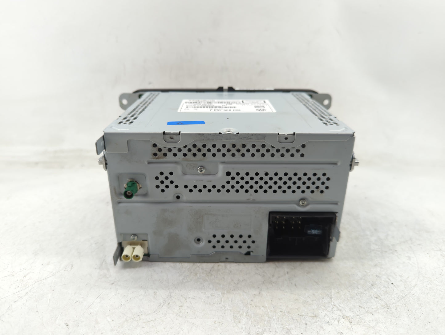 2015-2017 Volkswagen Jetta Radio AM FM Cd Player Receiver Replacement P/N:1K0035164J Fits Fits 2015 2016 2017 OEM Used Auto 