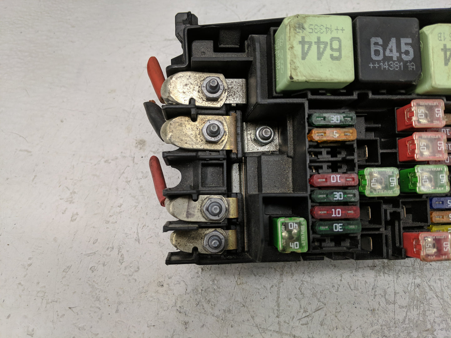 2015-2018 Volkswagen Jetta Fusebox Fuse Box Panel Relay Module Fits Fits 2015 2016 2017 2018 OEM Used Auto Parts - Oemusedau