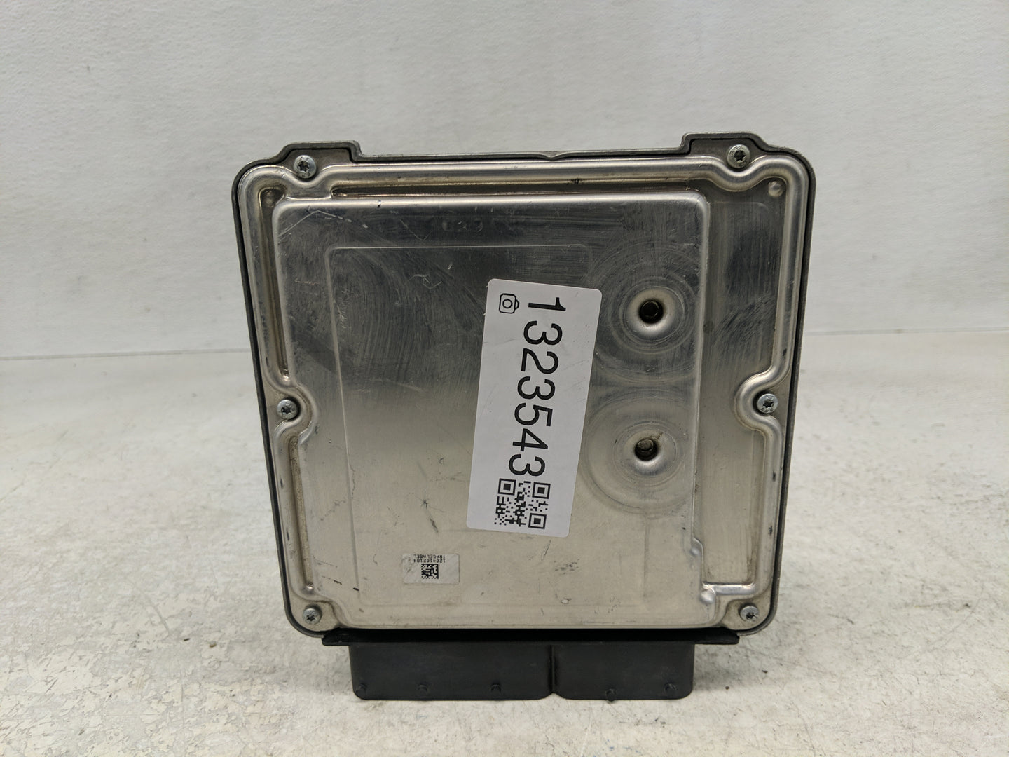 2015-2016 Volkswagen Jetta PCM Engine Control Computer ECU ECM PCU OEM P/N:0 281 030 170 04L 907 309 K Fits Fits 2015 2016 O