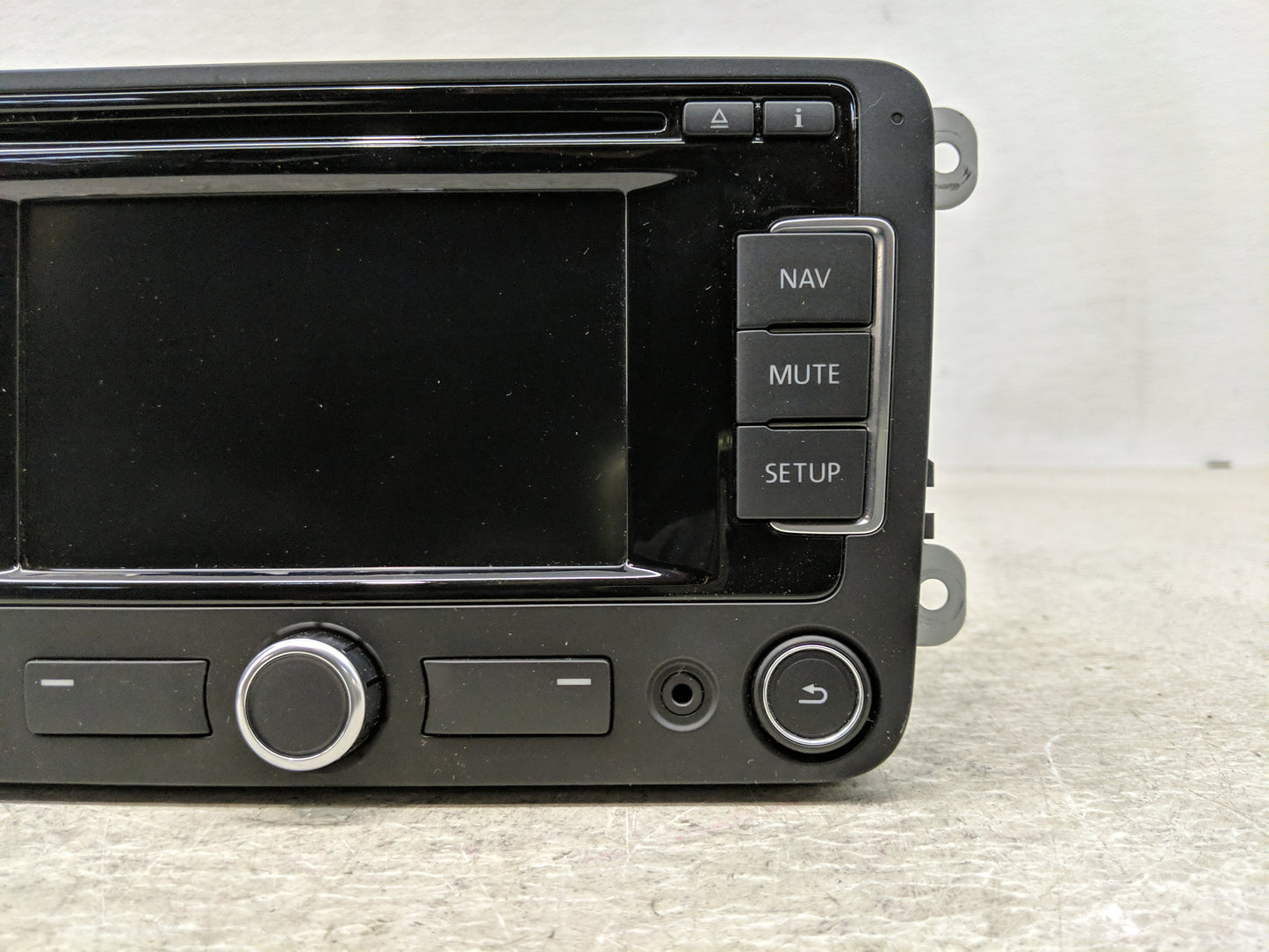 2015-2016 Volkswagen Jetta Radio AM FM Cd Player Receiver Replacement P/N:1Q0 035 274 B Fits Fits 2015 2016 OEM Used Auto Pa