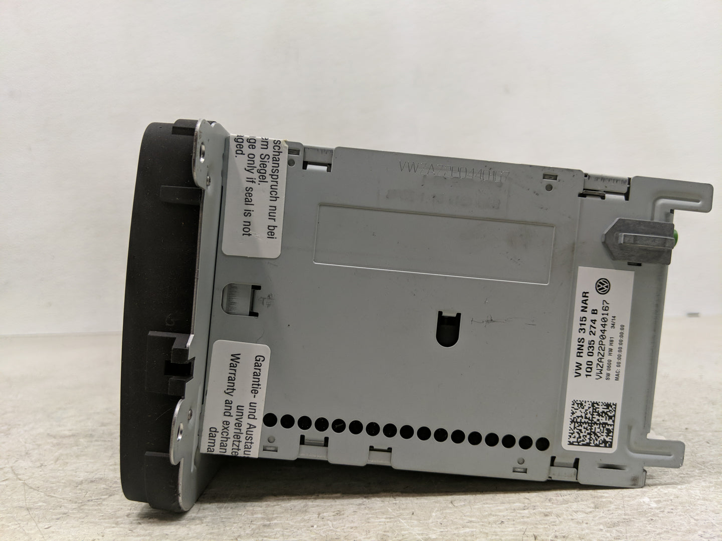 2015-2016 Volkswagen Jetta Radio AM FM Cd Player Receiver Replacement P/N:1Q0 035 274 B Fits Fits 2015 2016 OEM Used Auto Pa