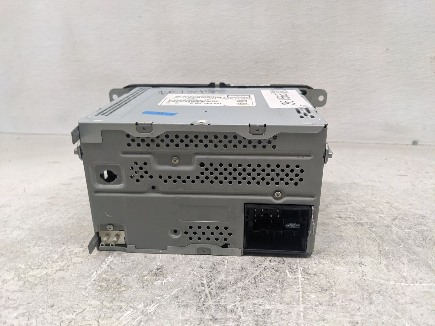2015-2017 Volkswagen Jetta Radio AM FM Cd Player Receiver Replacement P/N:1K0 035 164 H Fits Fits 2014 2015 2016 2017 OEM Us