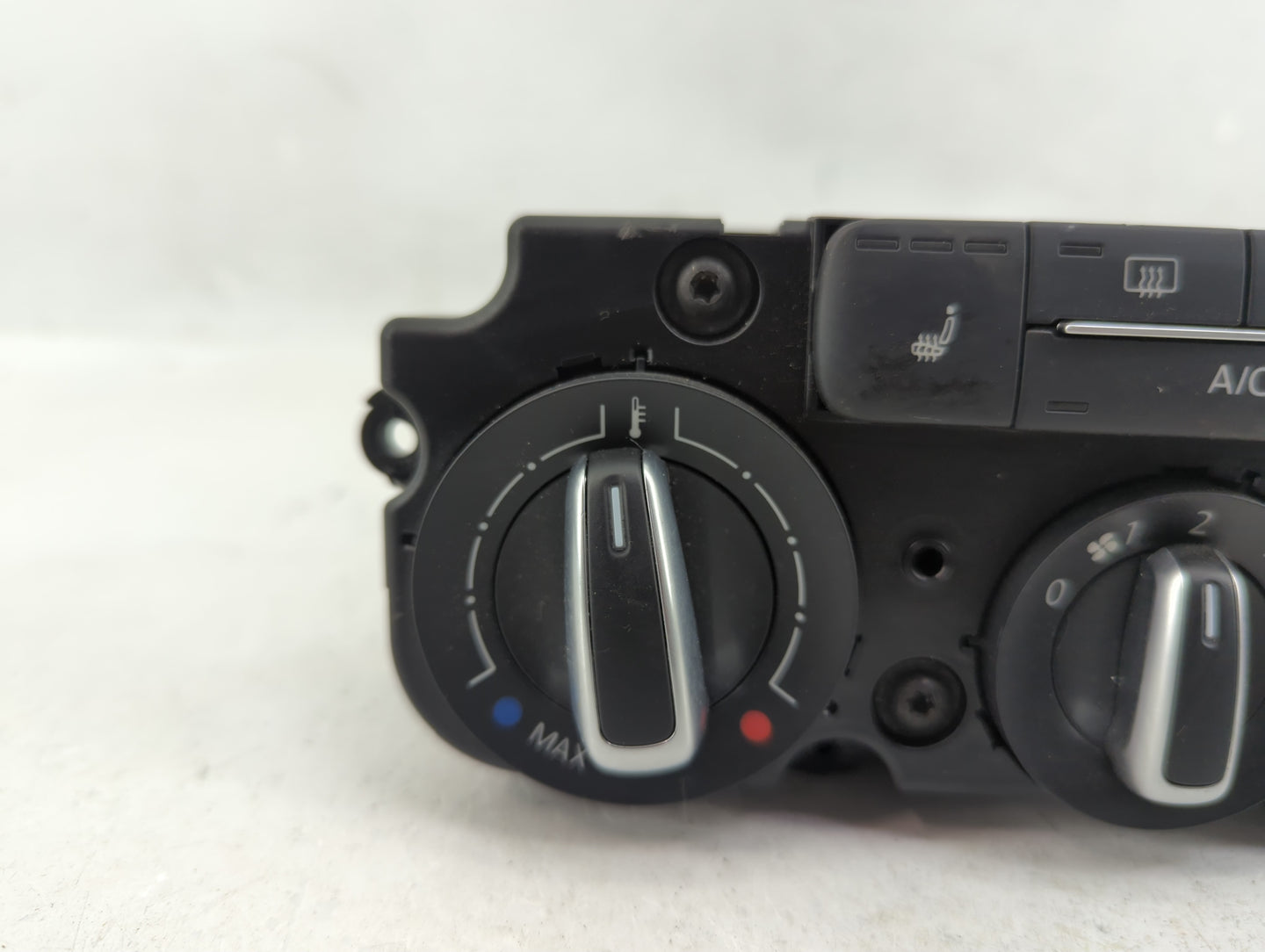 2015-2018 Volkswagen Jetta Climate Control Module Temperature AC/Heater Replacement P/N:90151-0003 90151-907 Fits OEM Used A