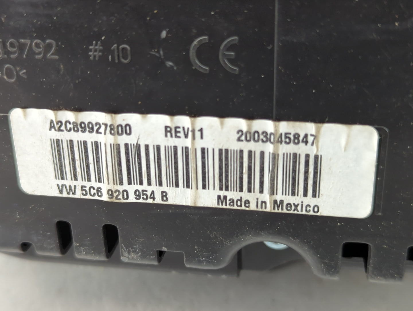 2015-2017 Volkswagen Jetta Instrument Cluster Speedometer Gauges P/N:5C6 920 954 B Fits Fits 2015 2016 2017 OEM Used Auto Pa