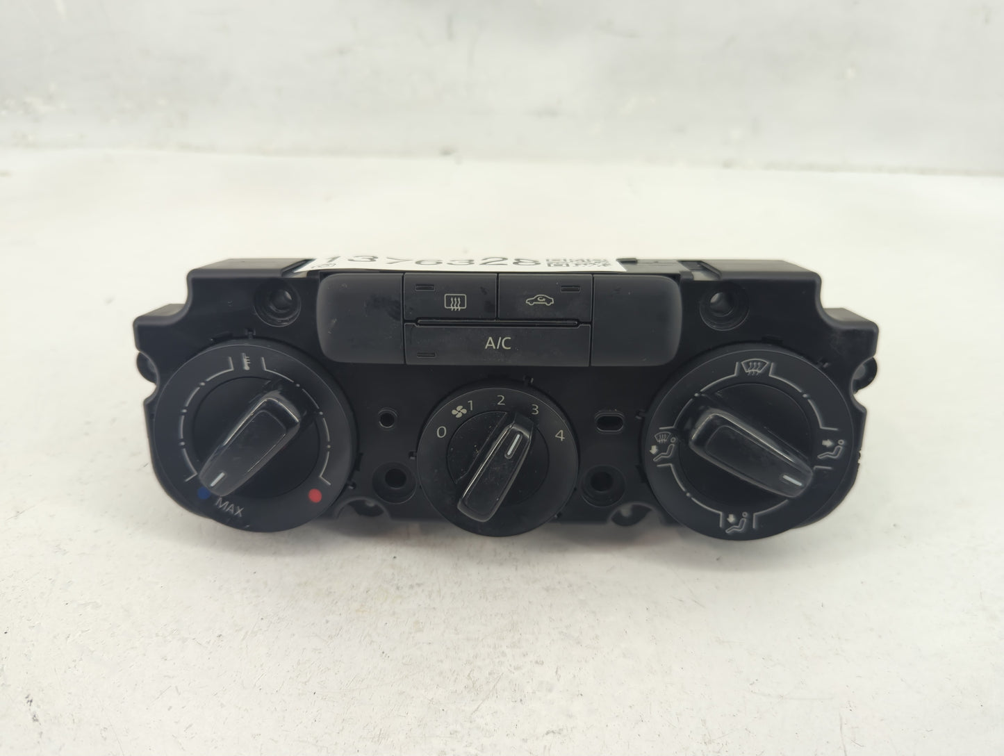 2015-2017 Volkswagen Jetta Climate Control Module Temperature AC/Heater Replacement P/N:5C0820047 90151-0004 Fits OEM Used A