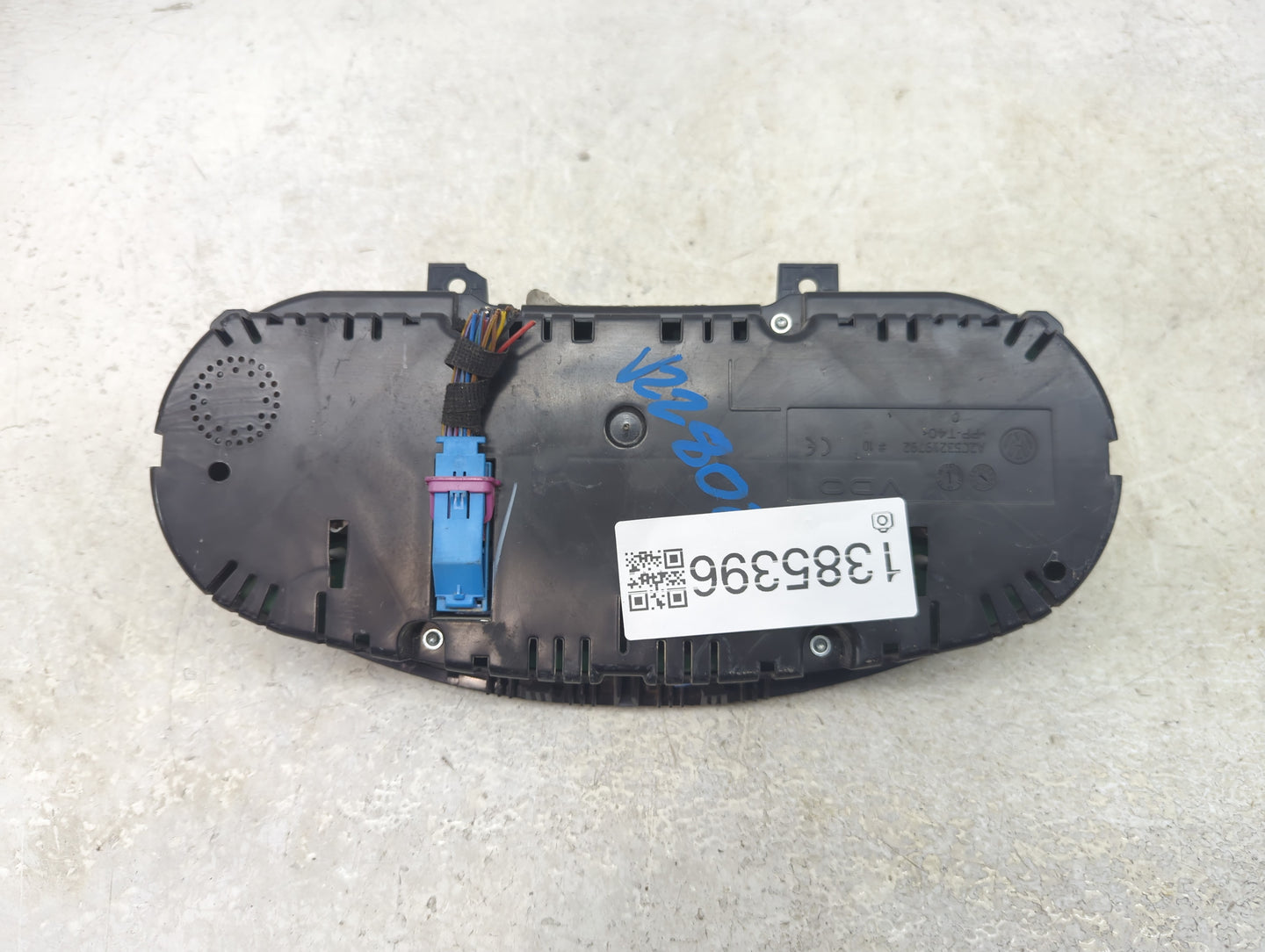 2015 Volkswagen Jetta Instrument Cluster Speedometer Gauges P/N:5C6 920 974 B Fits OEM Used Auto Parts - Oemusedautoparts1.c