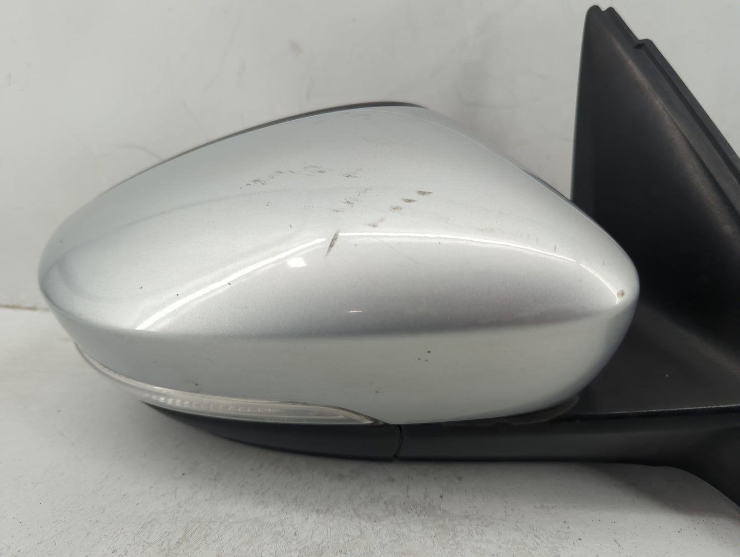 2011-2016 Volkswagen Jetta Passenger Side View Mirror - Right Door Mirror OEM Used - Oemusedautoparts1.com