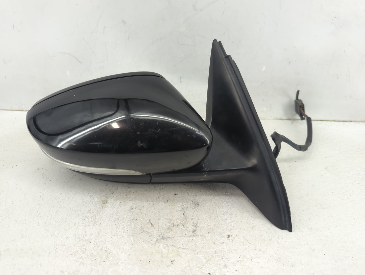2011-2016 Volkswagen Jetta Passenger Side View Mirror - Right Door Mirror OEM Used - Oemusedautoparts1.com