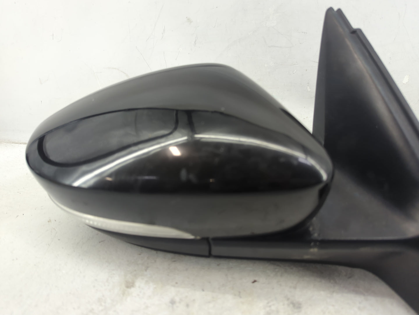 2011-2016 Volkswagen Jetta Passenger Side View Mirror - Right Door Mirror OEM Used - Oemusedautoparts1.com