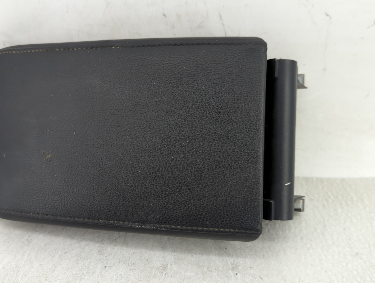 2015 Volkswagen Jetta Center Console Armrest Cover Lid Fits OEM Used Auto Parts - Oemusedautoparts1.com