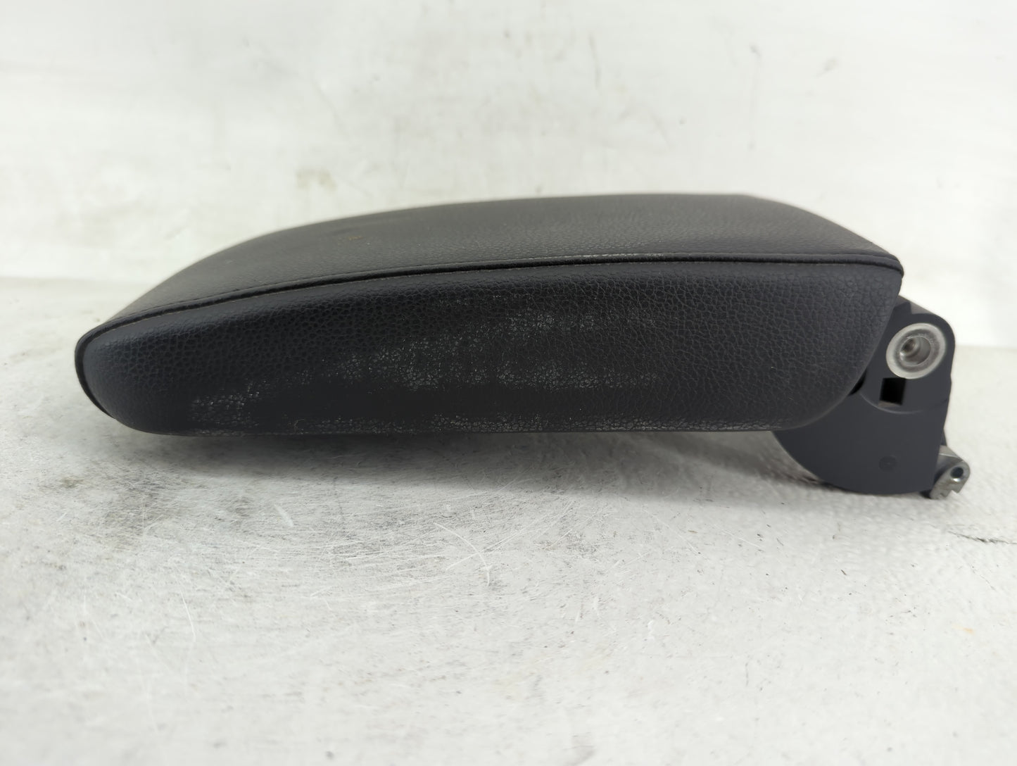 2015 Volkswagen Jetta Center Console Armrest Cover Lid Fits OEM Used Auto Parts - Oemusedautoparts1.com
