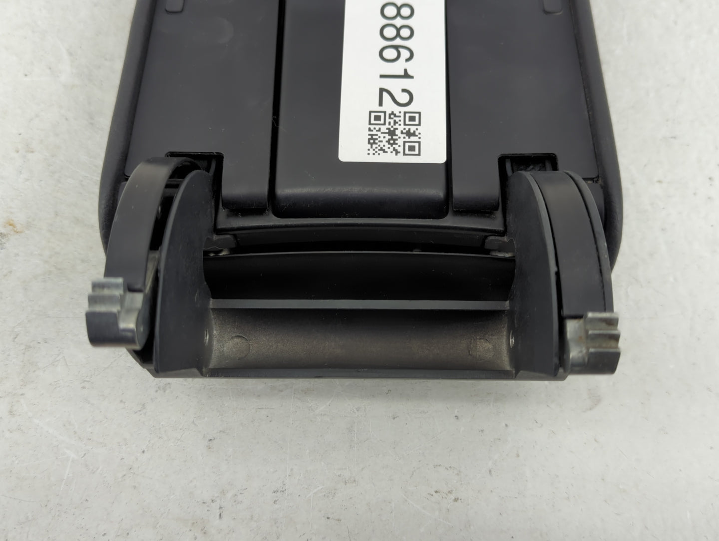 2015 Volkswagen Jetta Center Console Armrest Cover Lid Fits OEM Used Auto Parts - Oemusedautoparts1.com