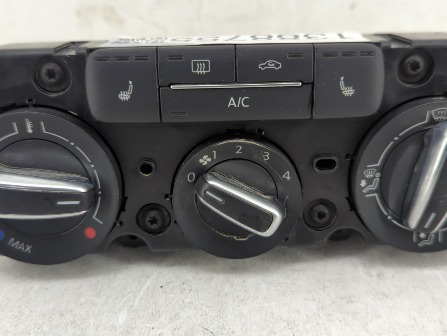2015-2018 Volkswagen Jetta Climate Control Module Temperature AC/Heater Replacement P/N:5C1819045 Fits Fits 2015 2016 2017 2