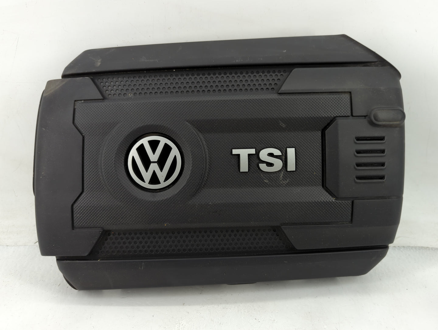 2015 Volkswagen Jetta Engine Cover - Oemusedautoparts1.com