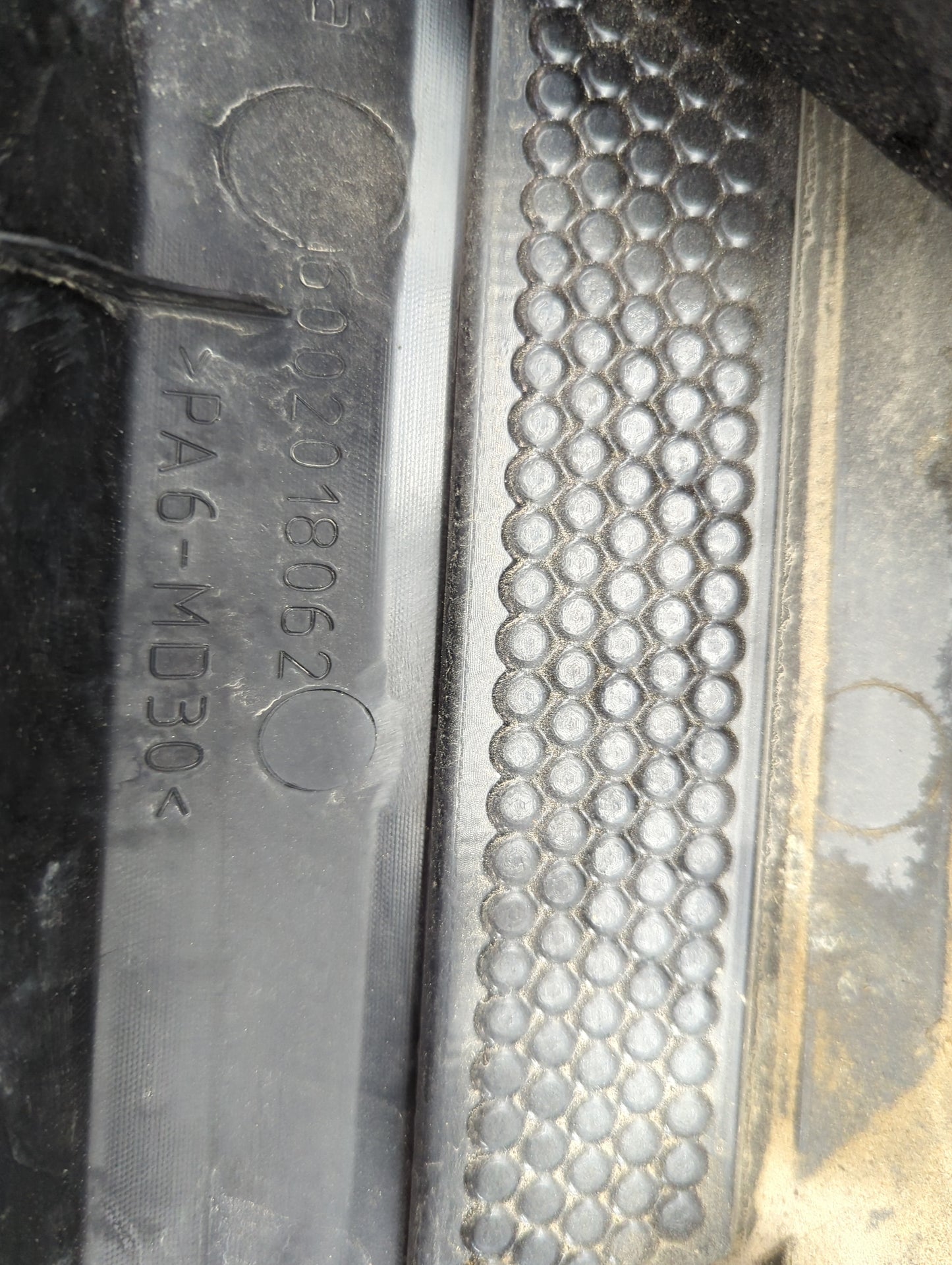 2015 Volkswagen Jetta Engine Cover - Oemusedautoparts1.com