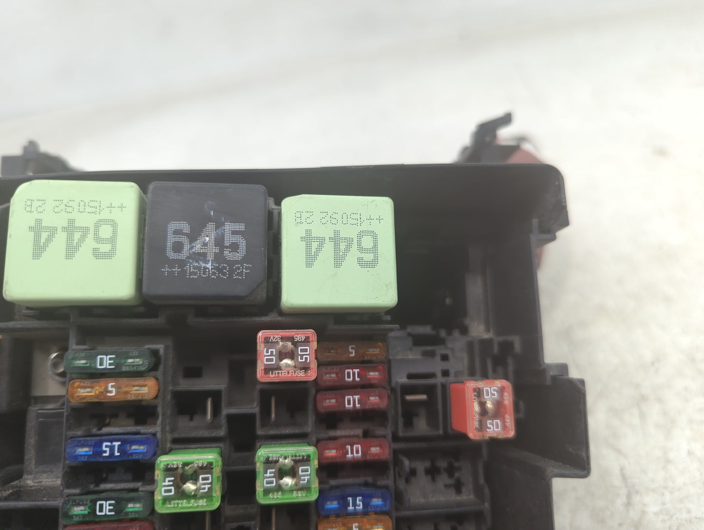 2015-2018 Volkswagen Jetta Fusebox Fuse Box Panel Relay Module P/N:4H0 951 253 Fits Fits 2015 2016 2017 2018 OEM Used Auto P