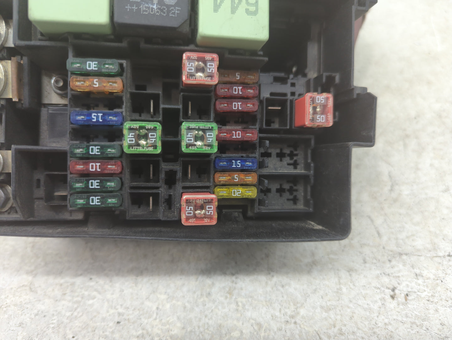 2015-2018 Volkswagen Jetta Fusebox Fuse Box Panel Relay Module P/N:4H0 951 253 Fits Fits 2015 2016 2017 2018 OEM Used Auto P