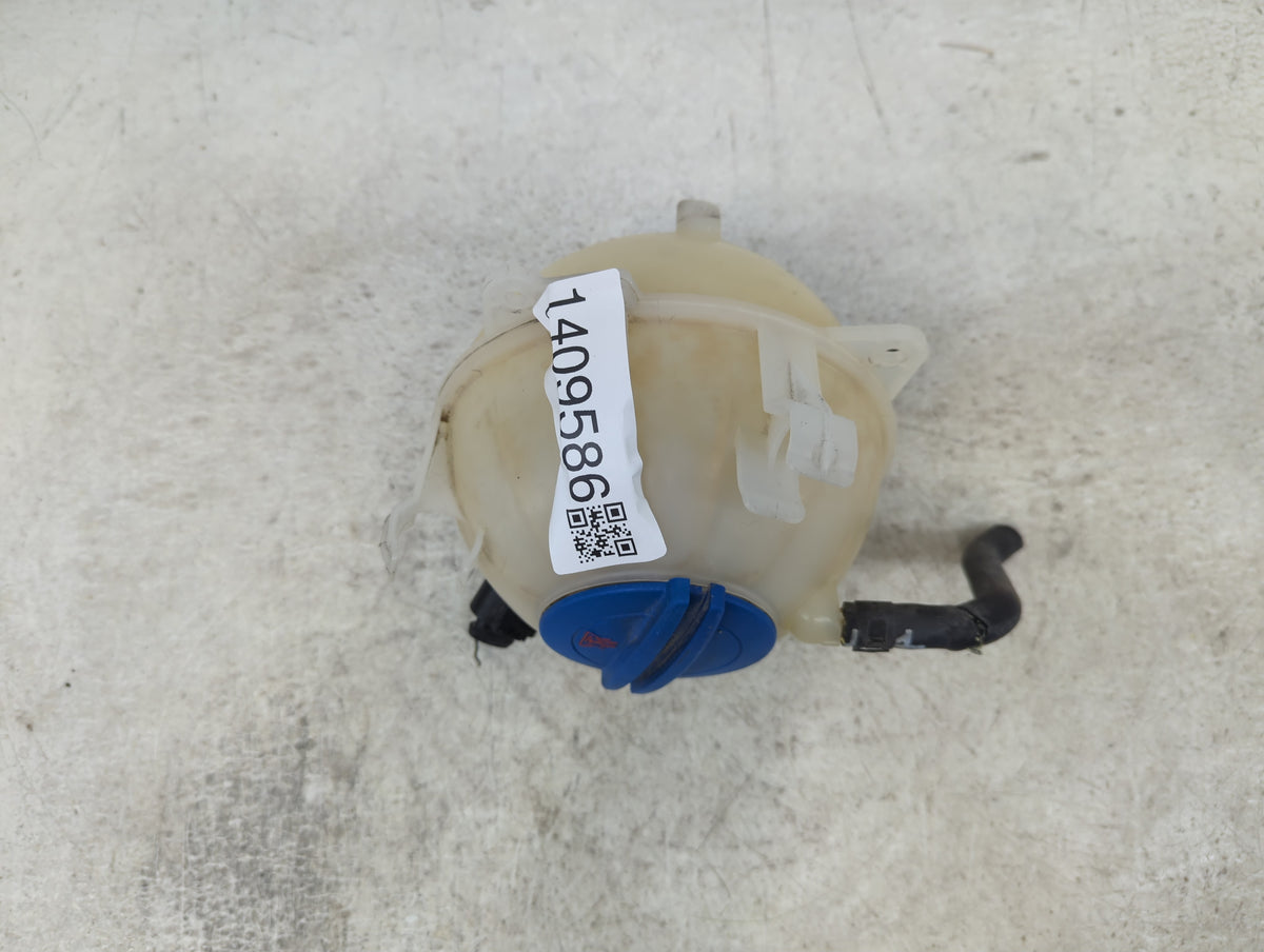 2005 Volkswagen Jetta Radiator Coolant Overflow Expansion Tank Bottle 1409586 - Oemusedautoparts1.com