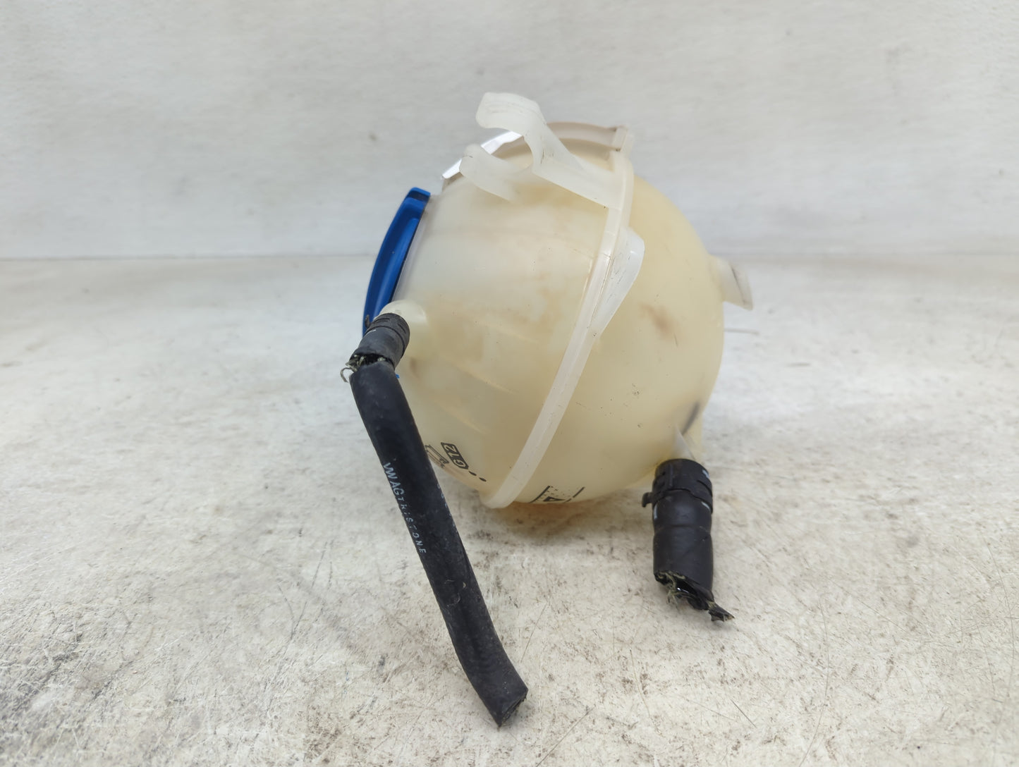 2005 Volkswagen Jetta Radiator Coolant Overflow Expansion Tank Bottle 1409586 - Oemusedautoparts1.com