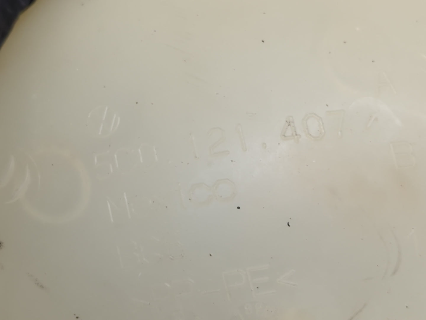 2005 Volkswagen Jetta Radiator Coolant Overflow Expansion Tank Bottle 1409586 - Oemusedautoparts1.com