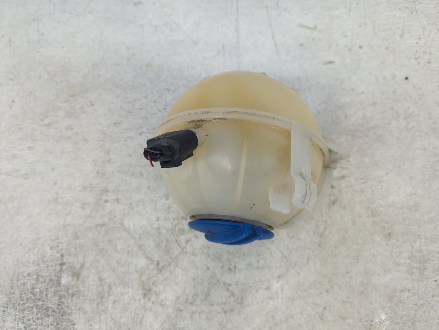 2005 Volkswagen Jetta Radiator Coolant Overflow Expansion Tank Bottle 1409766 - Oemusedautoparts1.com