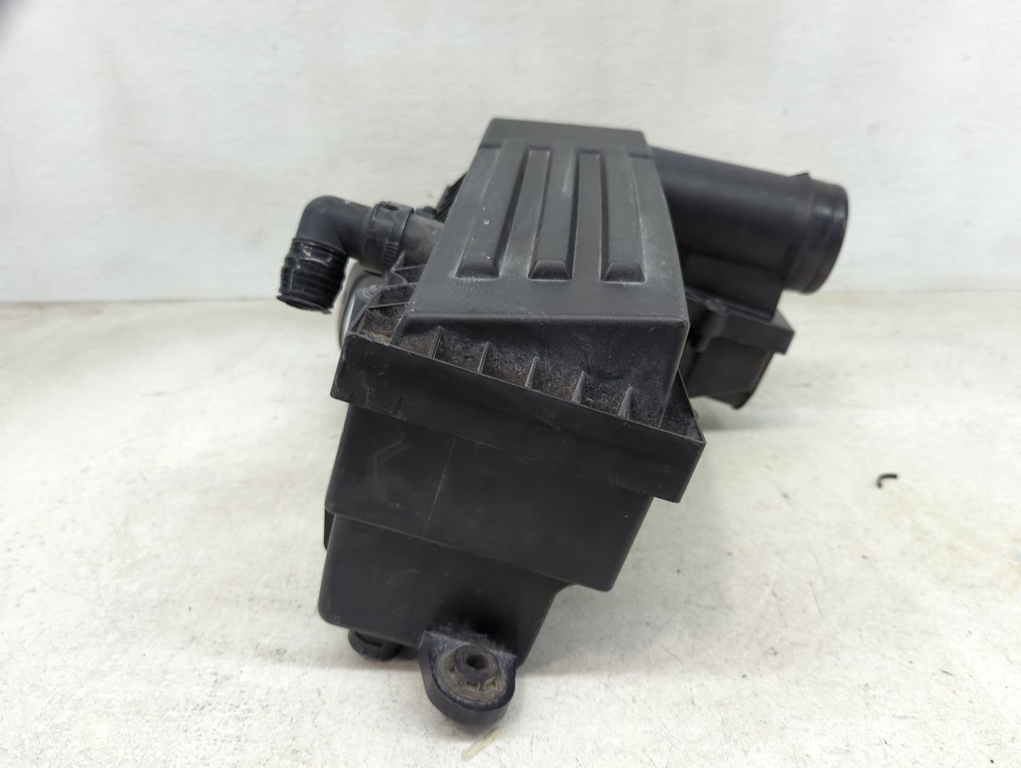 2013-2018 Volkswagen Jetta Air Cleaner Intake-duct Hose Tube - Oemusedautoparts1.com