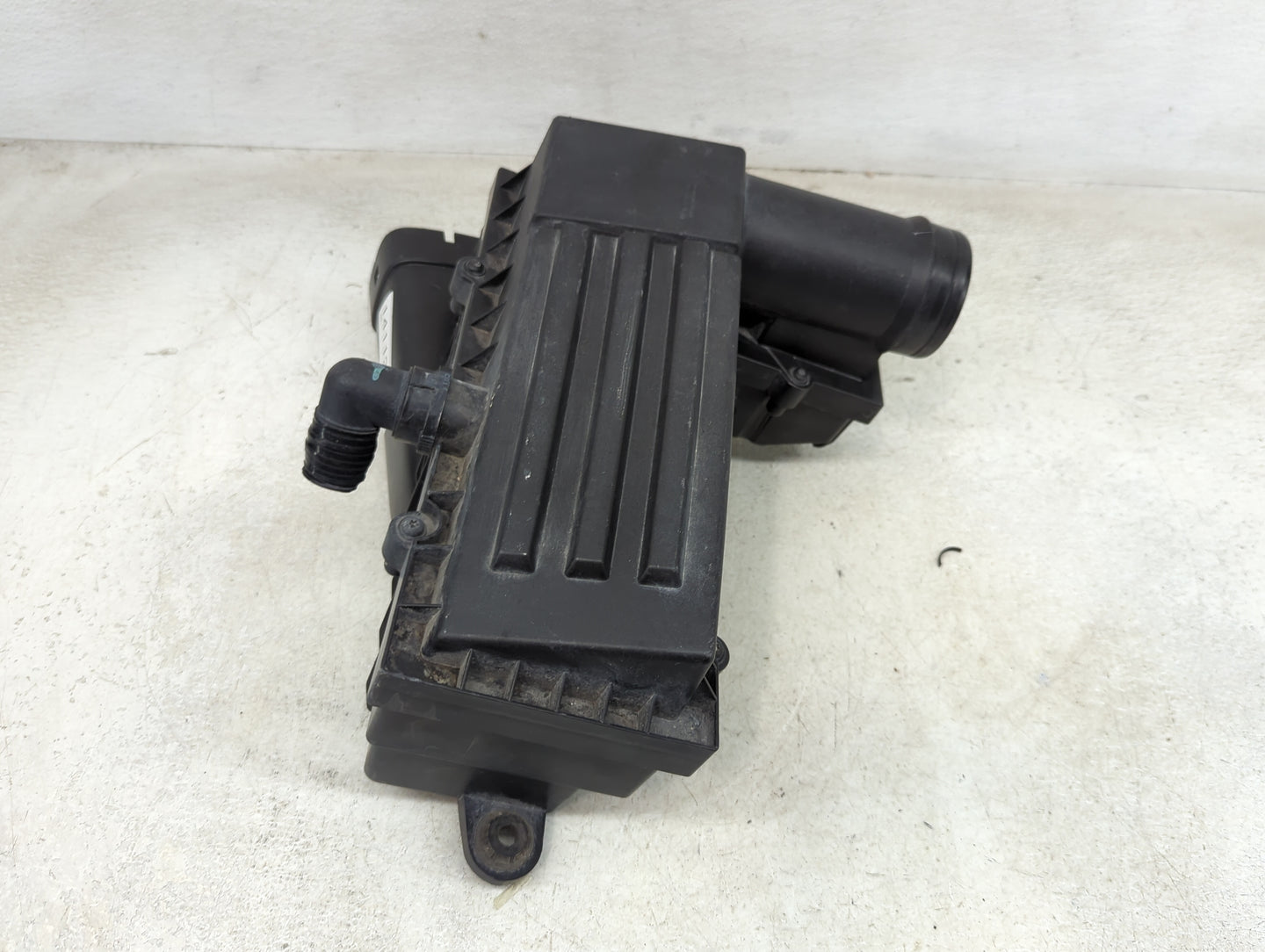 2013-2018 Volkswagen Jetta Air Cleaner Intake-duct Hose Tube - Oemusedautoparts1.com