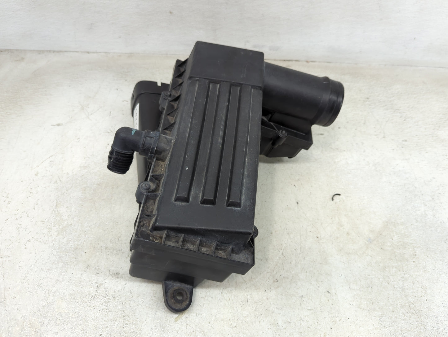 2013-2018 Volkswagen Jetta Air Cleaner Intake-duct Hose Tube - Oemusedautoparts1.com