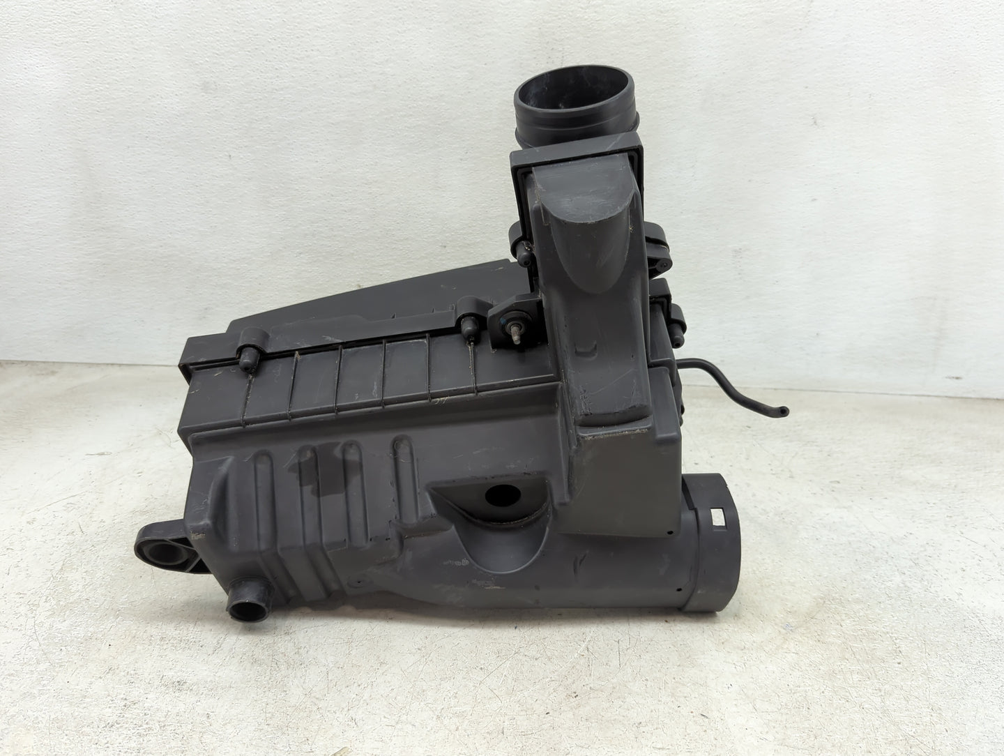 2013-2018 Volkswagen Jetta Air Cleaner Intake-duct Hose Tube - Oemusedautoparts1.com