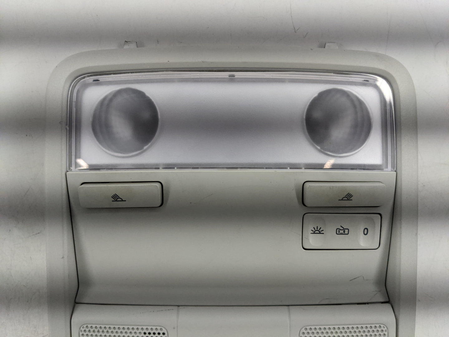 2015-2018 Volkswagen Jetta Overhead Roof Console Interior Dome Light - Oemusedautoparts1.com