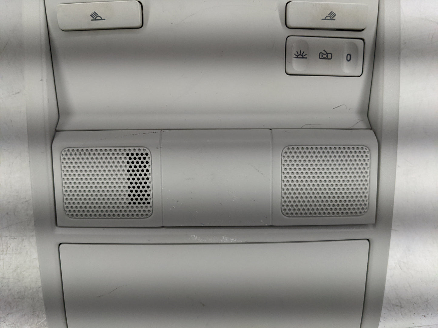 2015-2018 Volkswagen Jetta Overhead Roof Console Interior Dome Light - Oemusedautoparts1.com
