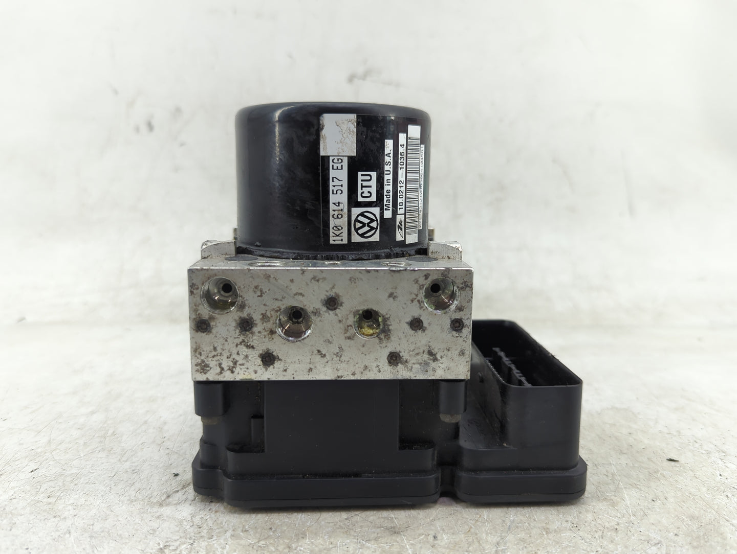 2015-2016 Volkswagen Jetta ABS Pump Control Module Replacement P/N:1K0614517EG Fits Fits 2014 2015 2016 OEM Used Auto Parts 