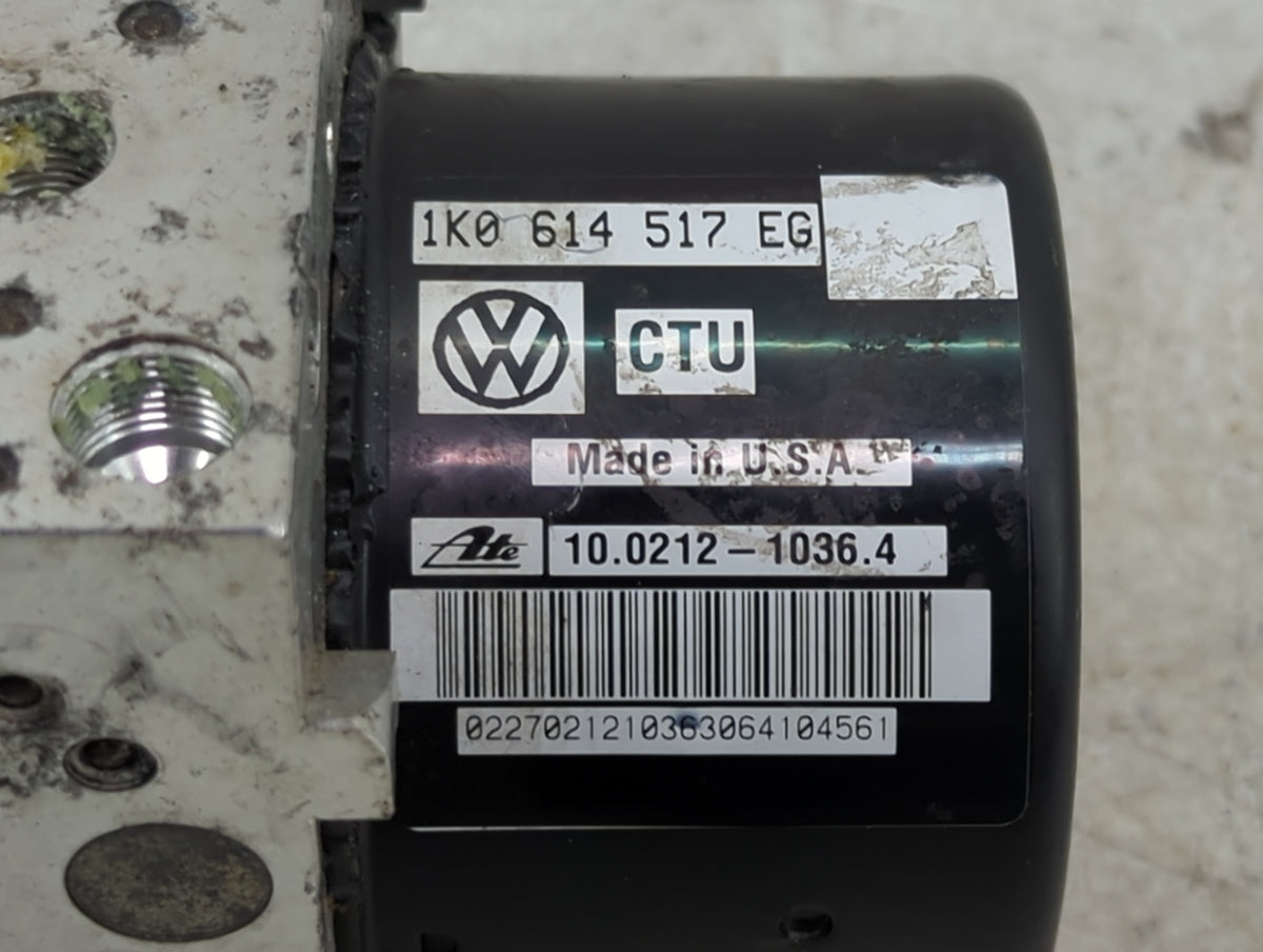 2015-2016 Volkswagen Jetta Anti-Lock Brake ABS Pump Module Actuator OEM P/N:1K0614517EG Fits Fits 2014 2015 2016 OEM Used Au