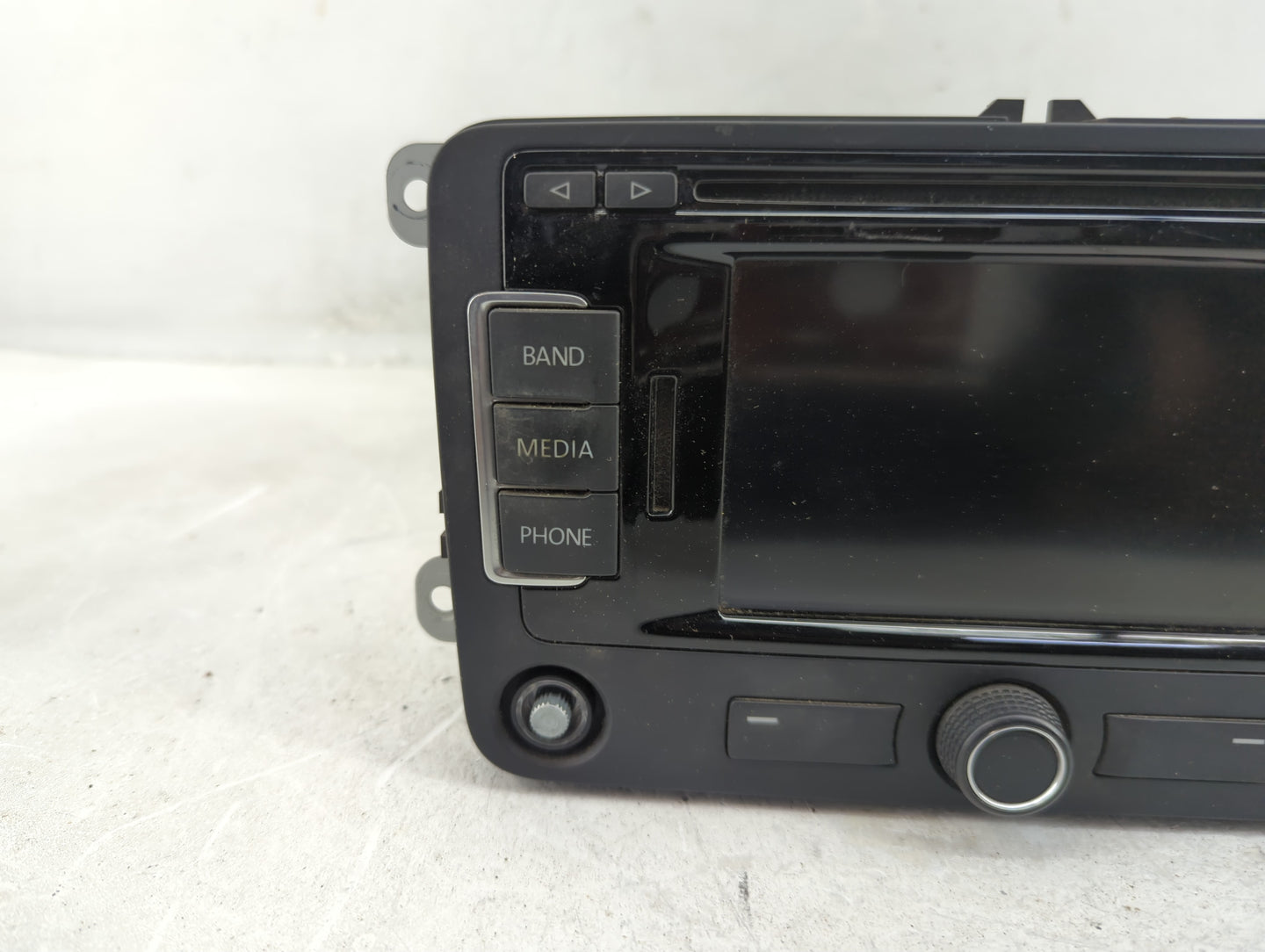 2015-2016 Volkswagen Jetta Radio AM FM Cd Player Receiver Replacement P/N:1Q0 035 274 B Fits Fits 2015 2016 OEM Used Auto Pa