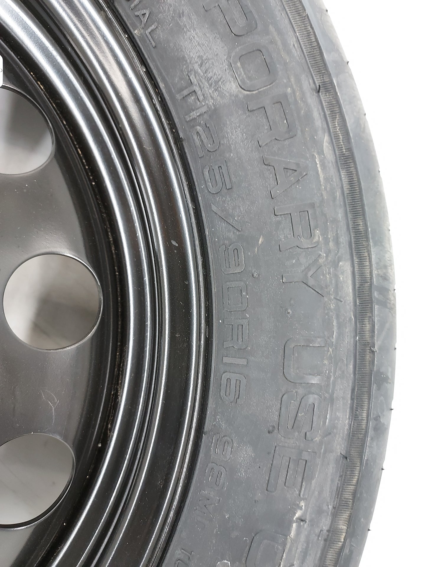 2012-2018 Volkswagen Jetta Spare Donut Tire Wheel Rim Oem 1420790 - Oemusedautoparts1.com