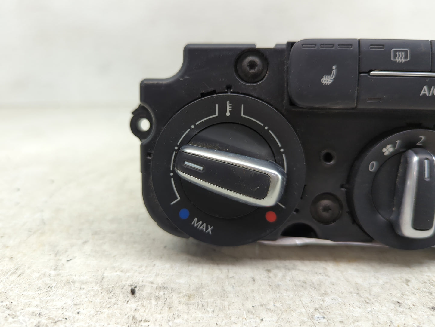 2015-2018 Volkswagen Jetta Climate Control Module Temperature AC/Heater Replacement P/N:90151-907 Fits Fits 2015 2016 2017 2