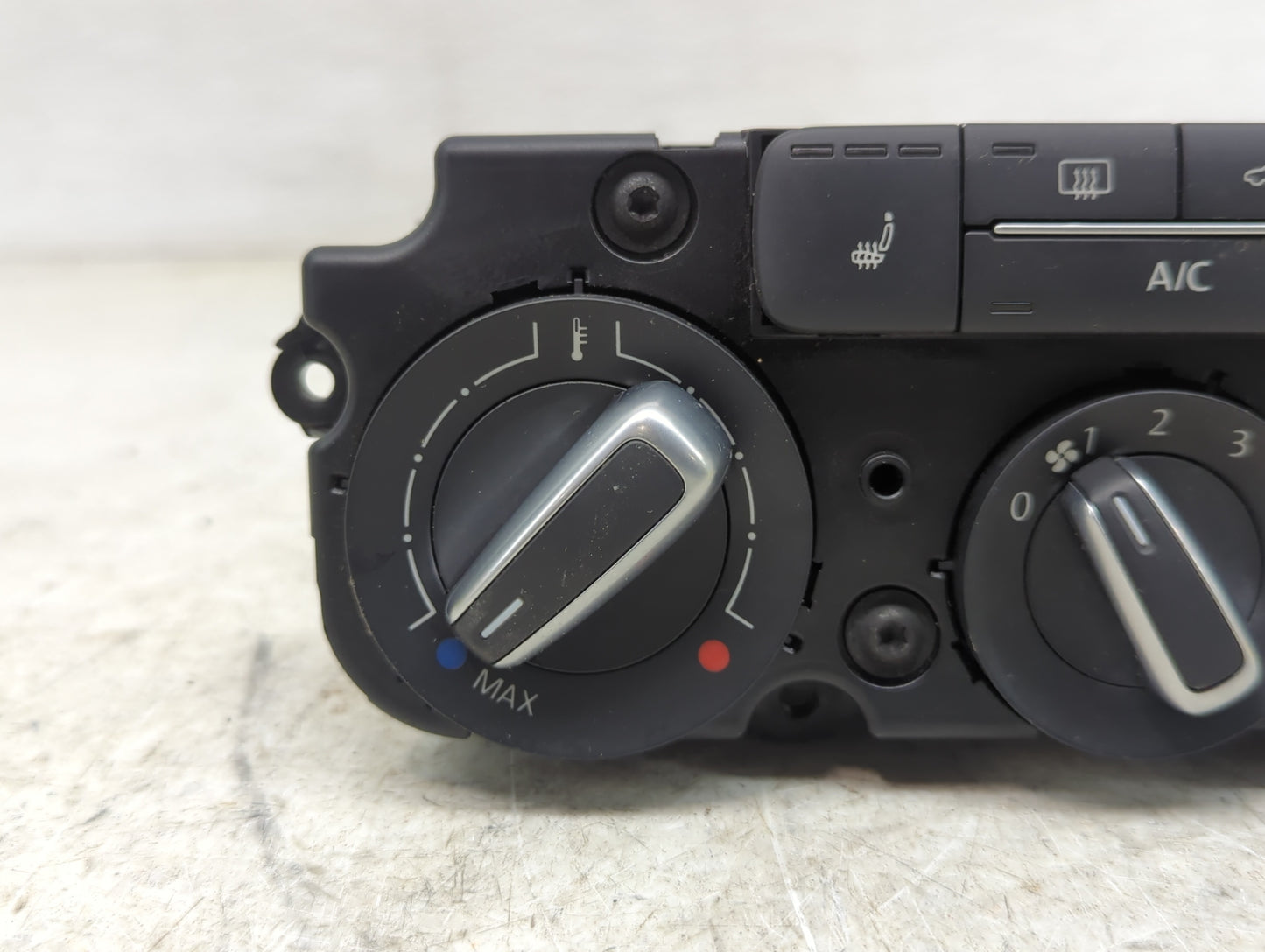 2015-2018 Volkswagen Jetta Climate Control Module Temperature AC/Heater Replacement P/N:5C1819045 Fits Fits 2015 2016 2017 2