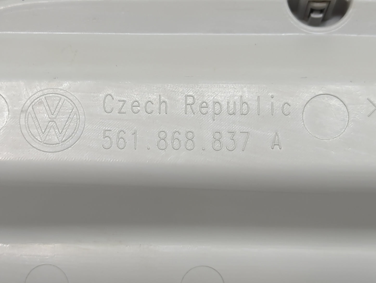 2015 Volkswagen Jetta Overhead Roof Console - Oemusedautoparts1.com