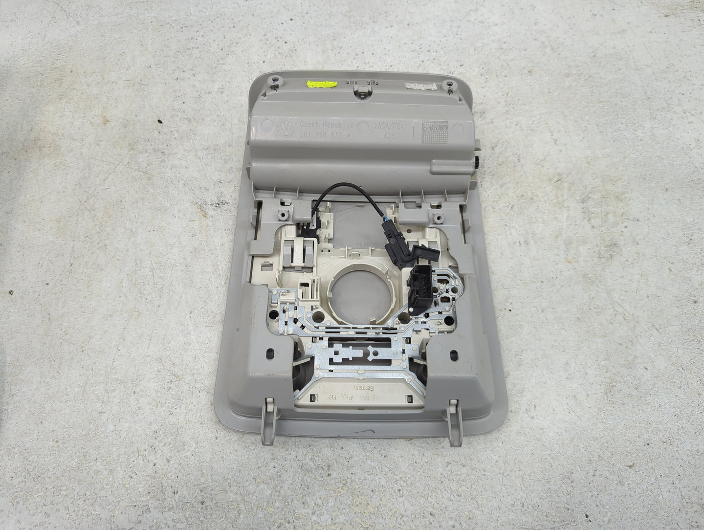 2015 Volkswagen Jetta Overhead Roof Console - Oemusedautoparts1.com