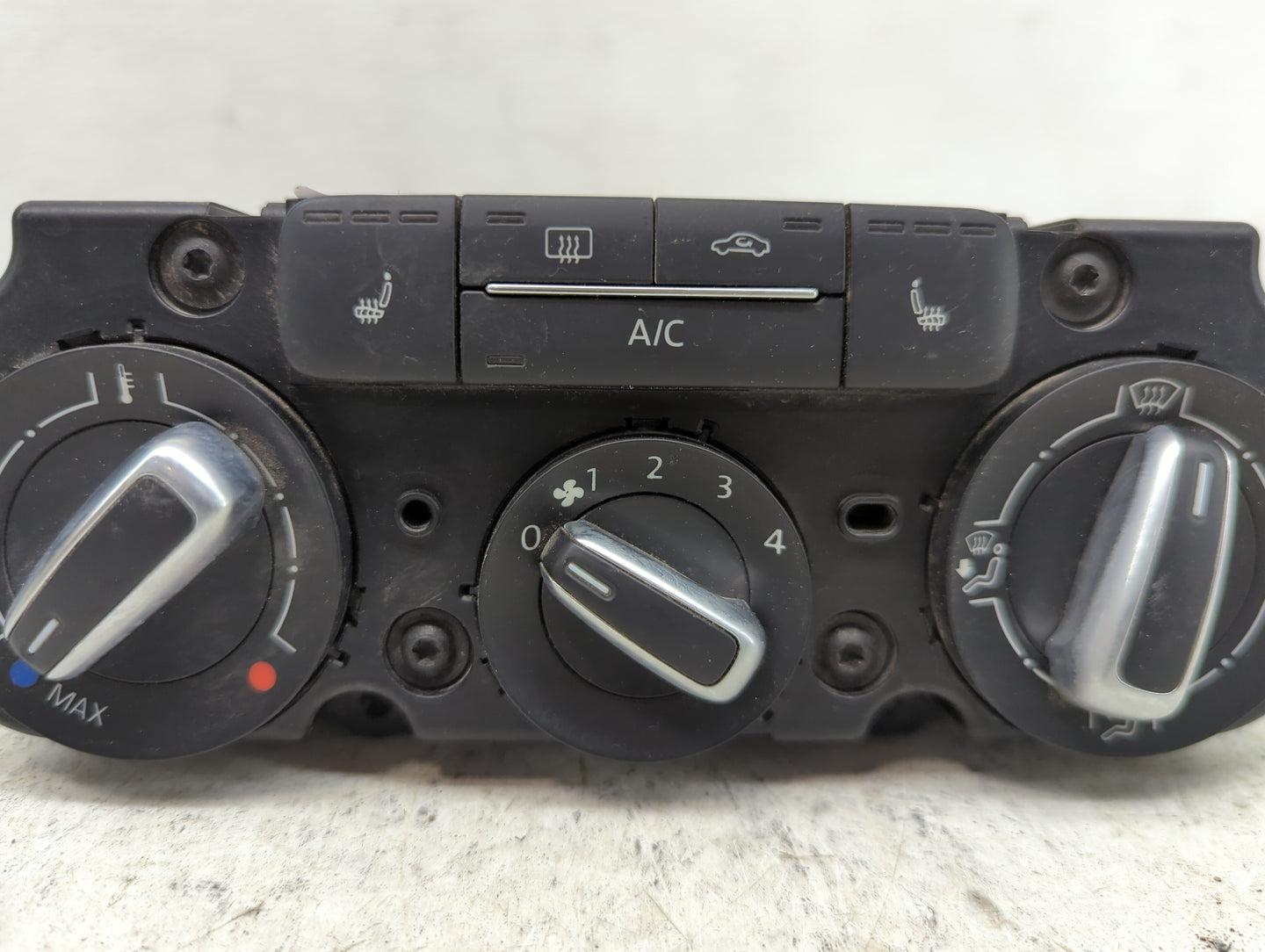 2015-2018 Volkswagen Jetta Climate Control Module Temperature AC/Heater Replacement P/N:5C1819045 Fits Fits 2015 2016 2017 2