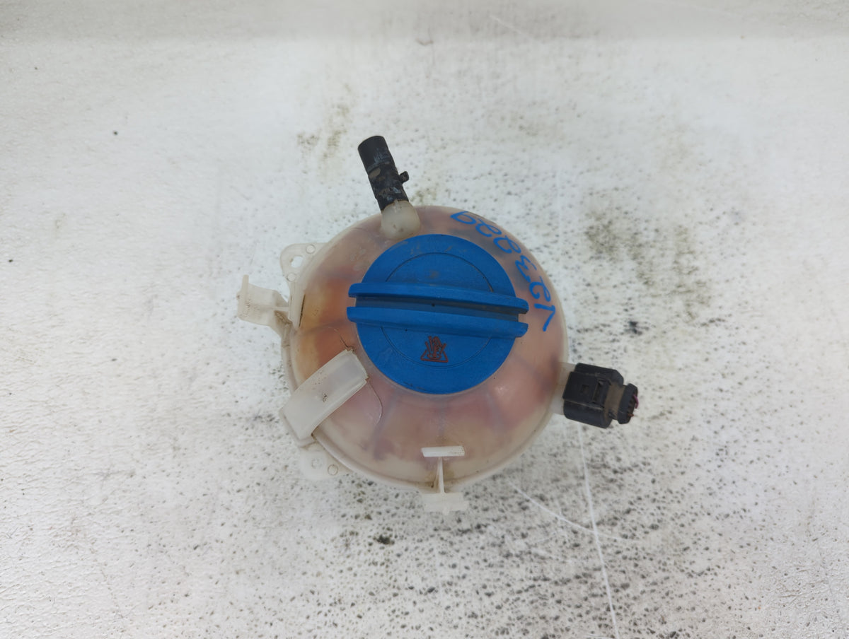 2005 Volkswagen Jetta Radiator Coolant Overflow Expansion Tank Bottle 1432547 - Oemusedautoparts1.com