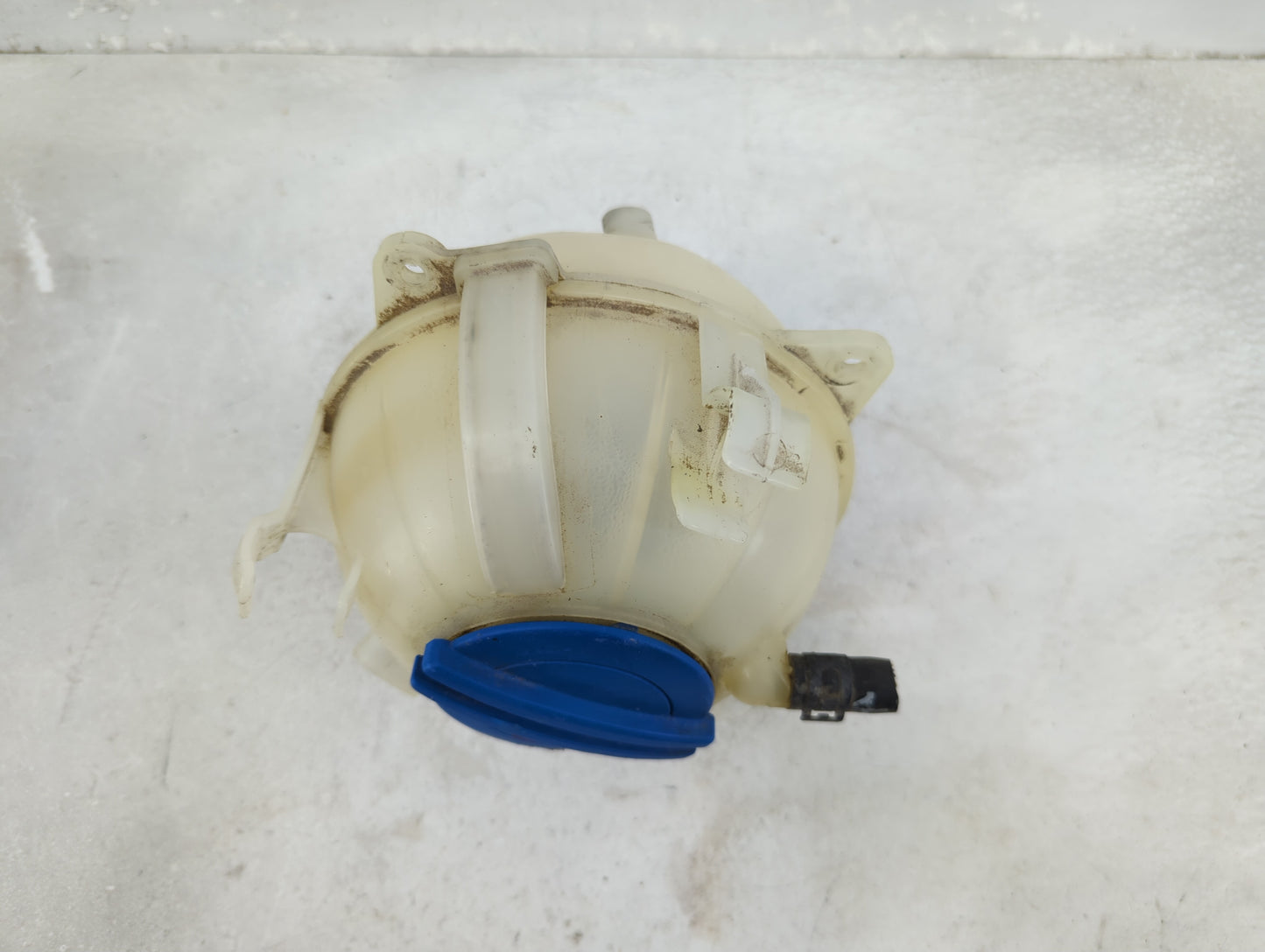 2005 Volkswagen Jetta Radiator Coolant Overflow Expansion Tank Bottle 1433305 - Oemusedautoparts1.com