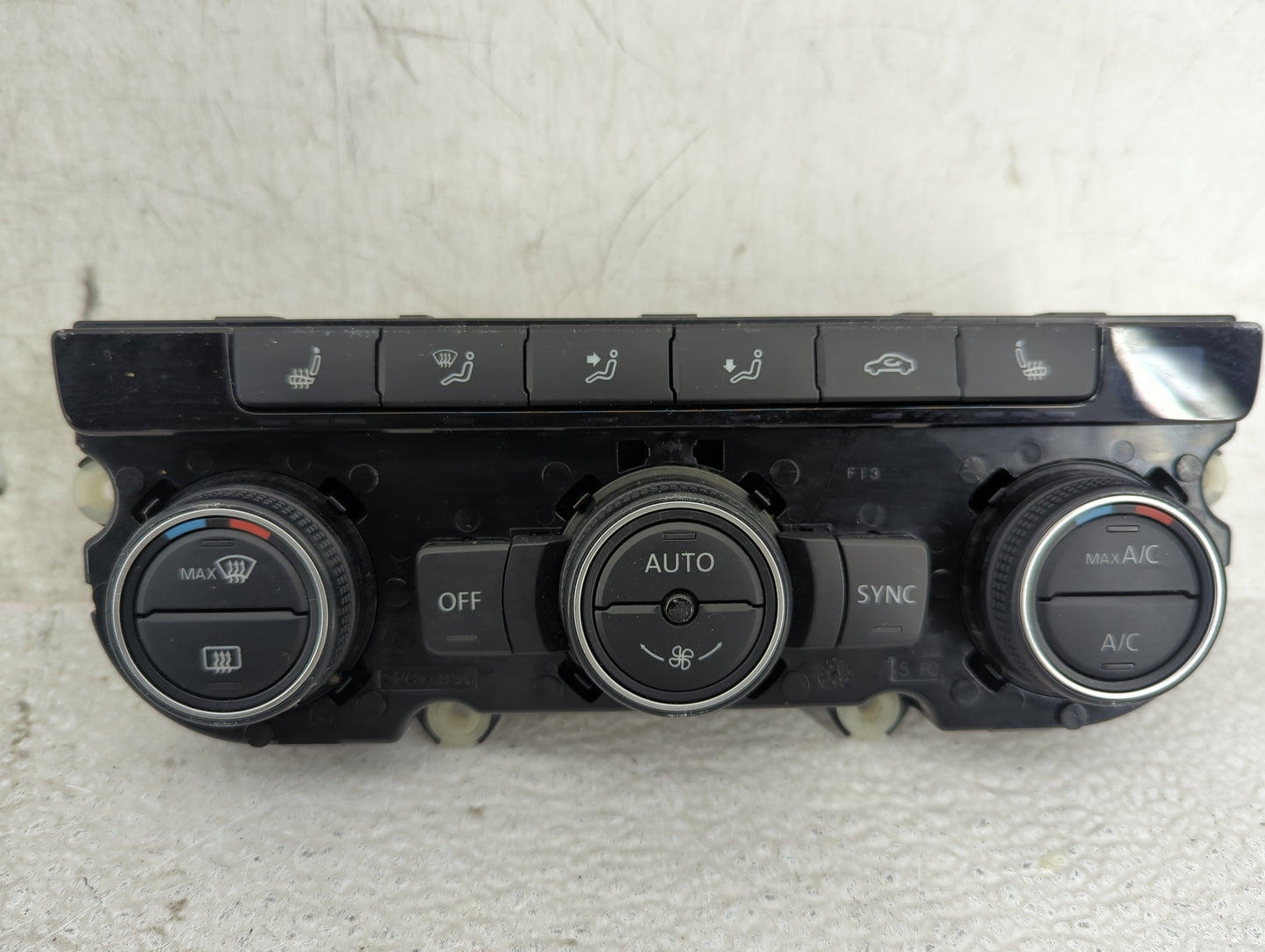 2015-2018 Volkswagen Jetta Climate Control Module Temperature AC/Heater Replacement P/N:1K8907044E 5HB012250-35 Fits OEM Use