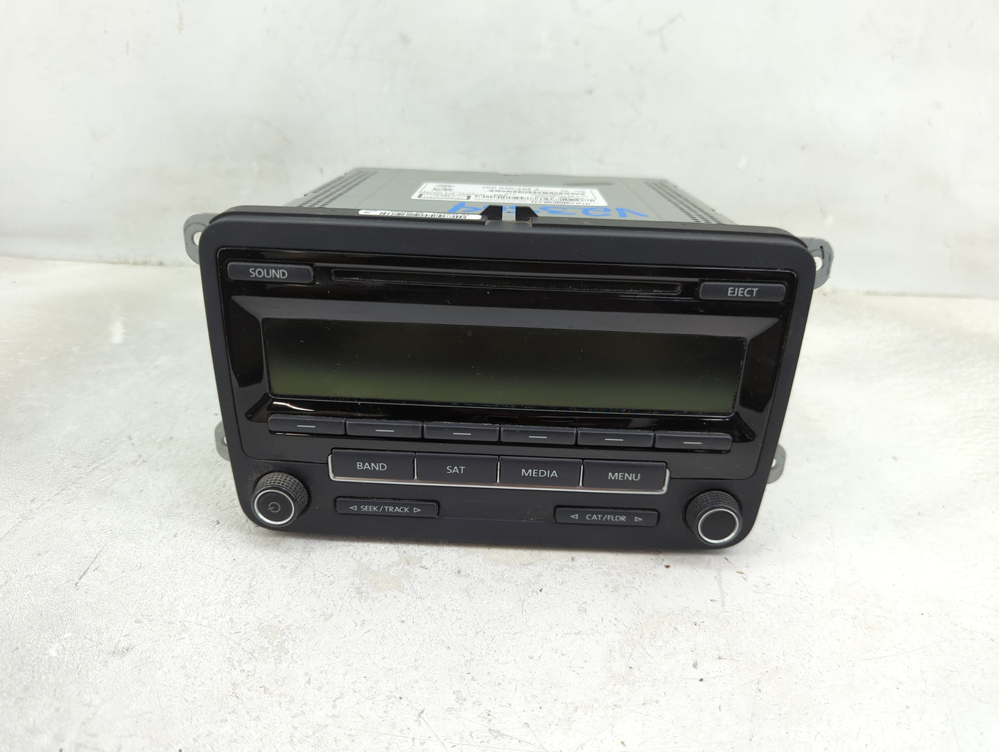 2015-2017 Volkswagen Jetta Radio AM FM Cd Player Receiver Replacement P/N:1K0035164J 28438047 Fits Fits 2015 2016 2017 OEM U