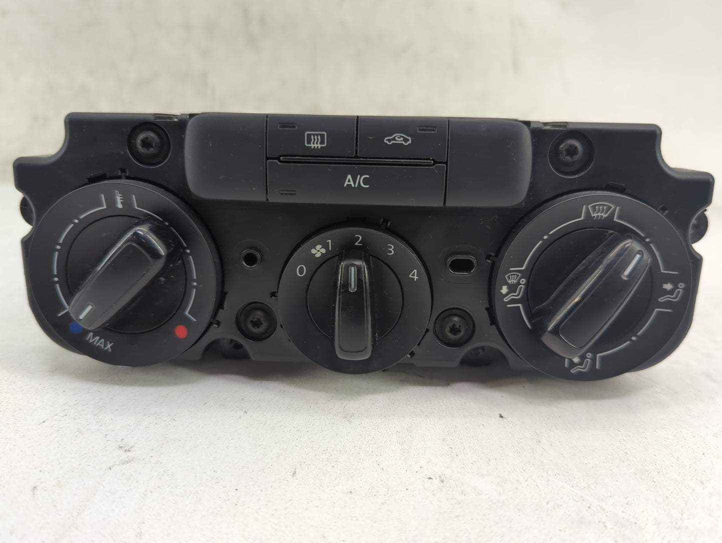 2015-2017 Volkswagen Jetta Climate Control Module Temperature AC/Heater Replacement Fits Fits 2015 2016 2017 OEM Used Auto P