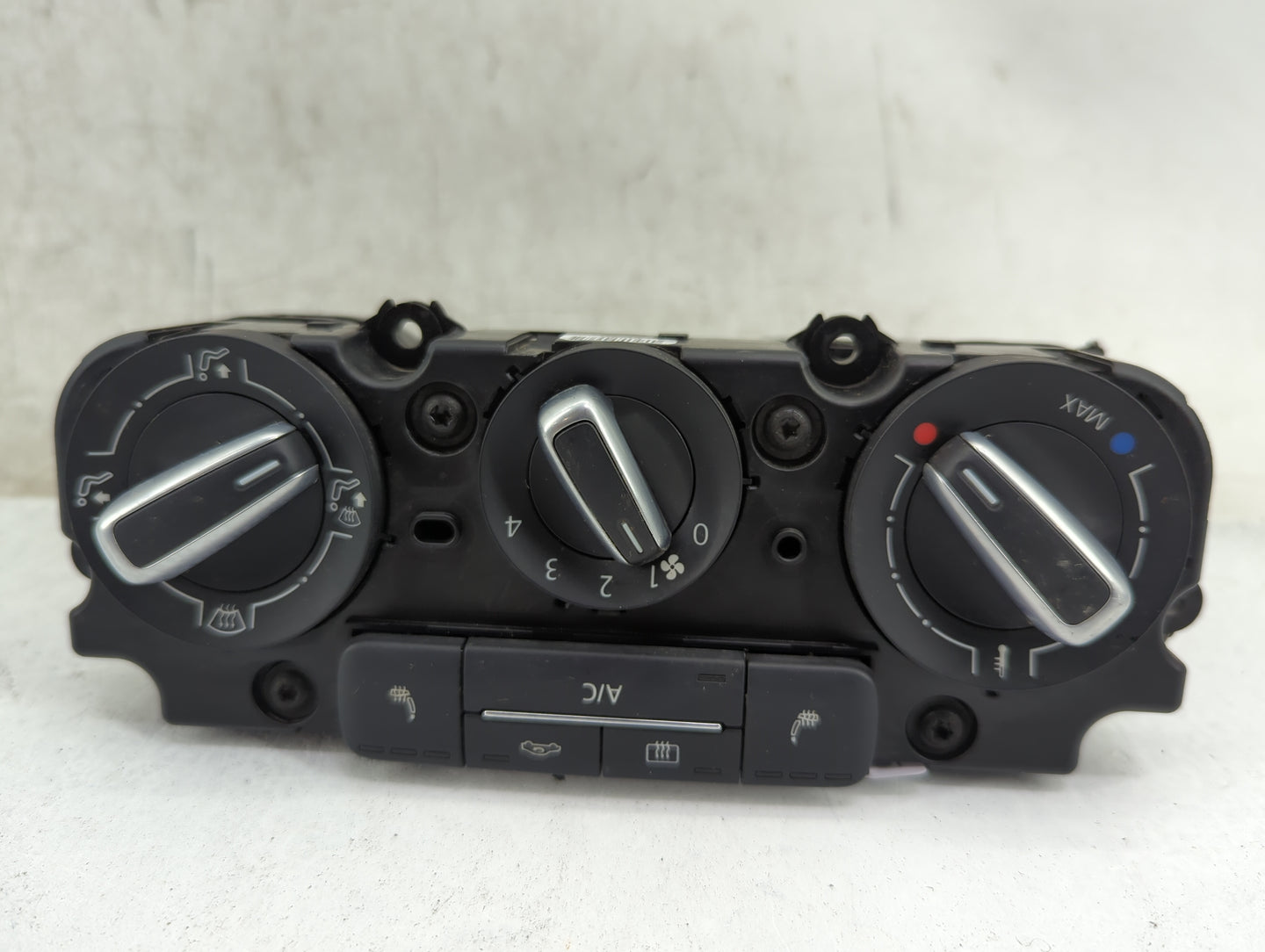 2015-2018 Volkswagen Jetta Climate Control Module Temperature AC/Heater Replacement Fits Fits 2015 2016 2017 2018 OEM Used A
