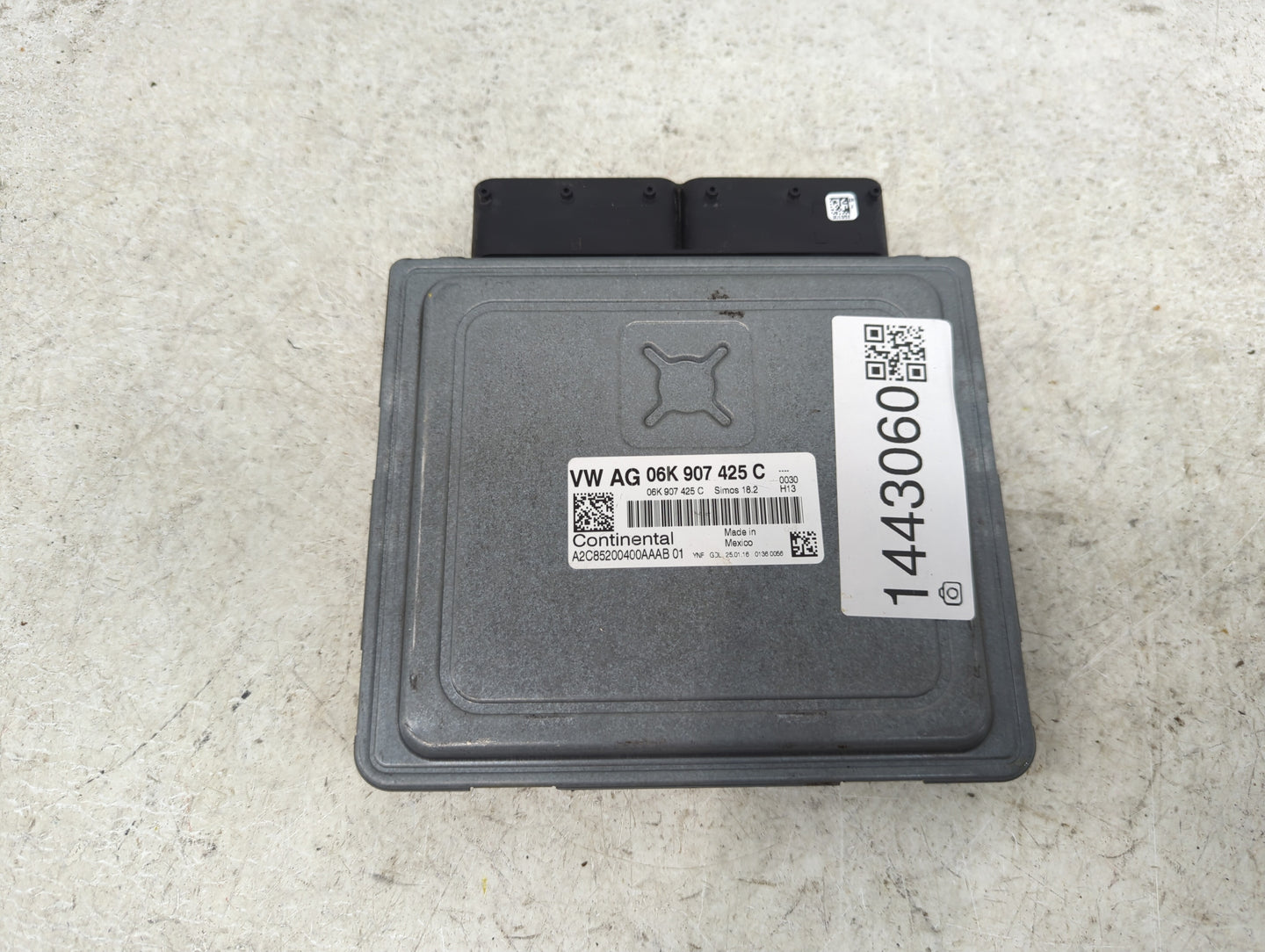 2015-2017 Volkswagen Jetta PCM Engine Control Computer ECU ECM PCU OEM P/N:06K907425C A2C85200400AAAB01 Fits Fits 2015 2016 