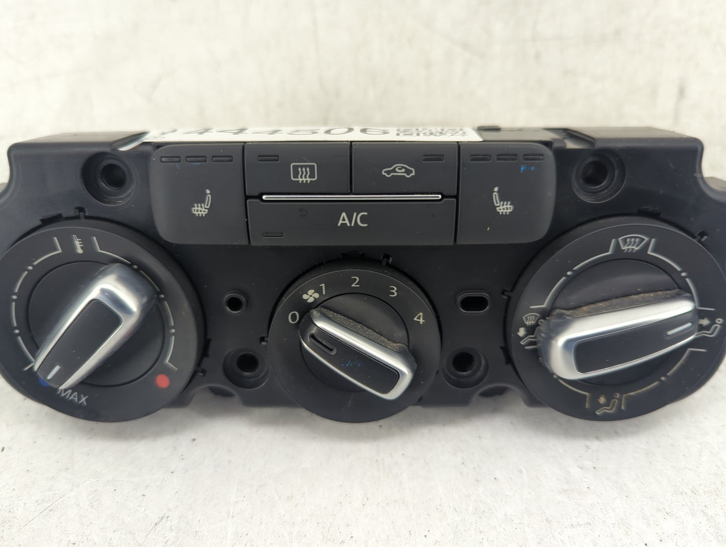 2015-2018 Volkswagen Jetta Climate Control Module Temperature AC/Heater Replacement P/N:5C0820047CG 90151-907/0004 Fits OEM 